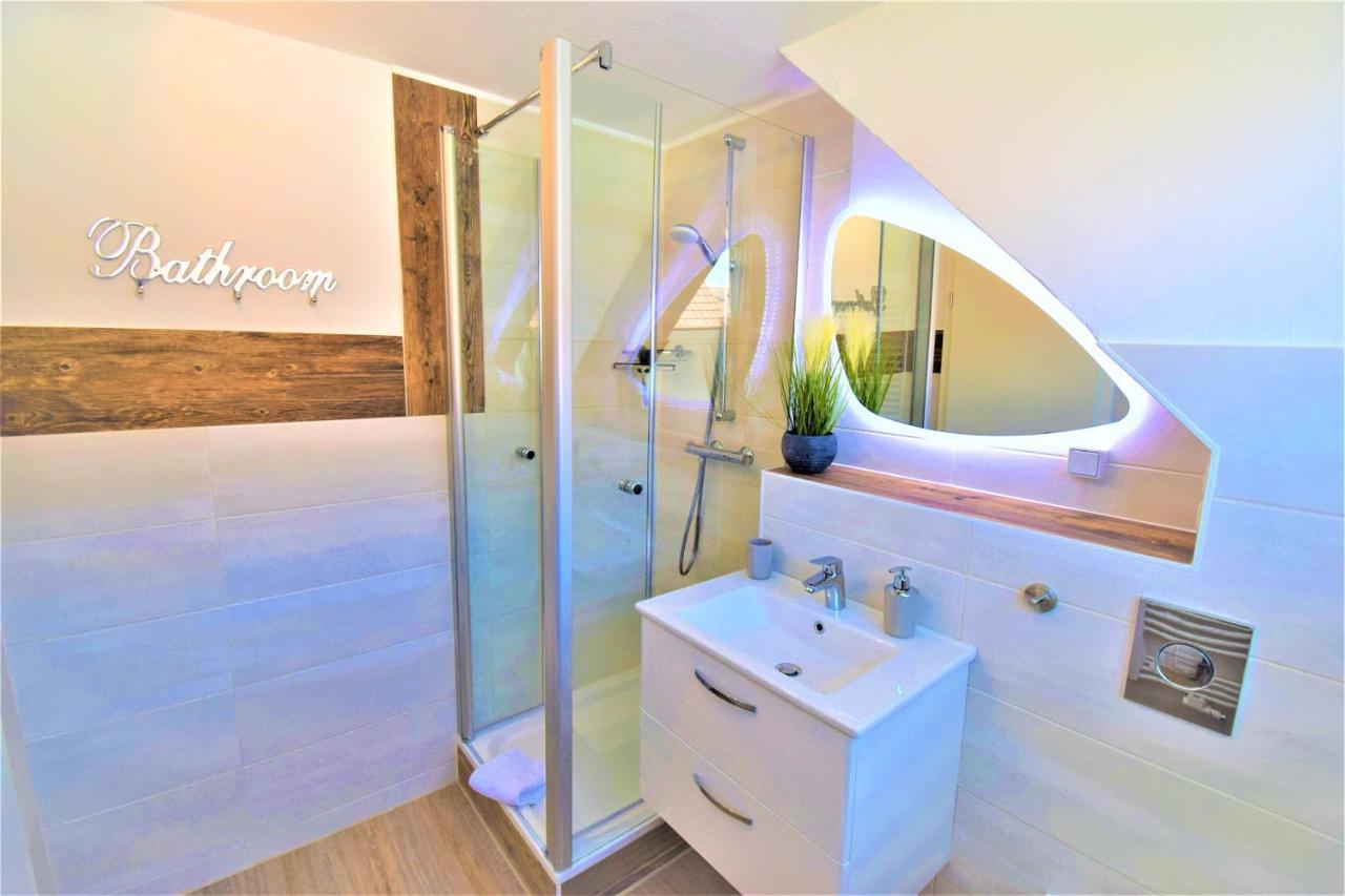 Haus Schatz Am Meer Appartement 12 Fuer 1 Person Schatzkammer Busum Exterior photo